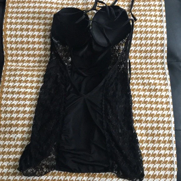 Body Frosting Underwire Lingerie NWOT